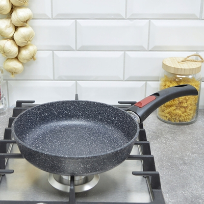 Сковорода 22см литая со съемной ручкой, индукция Гранит, Нева металл посуда
