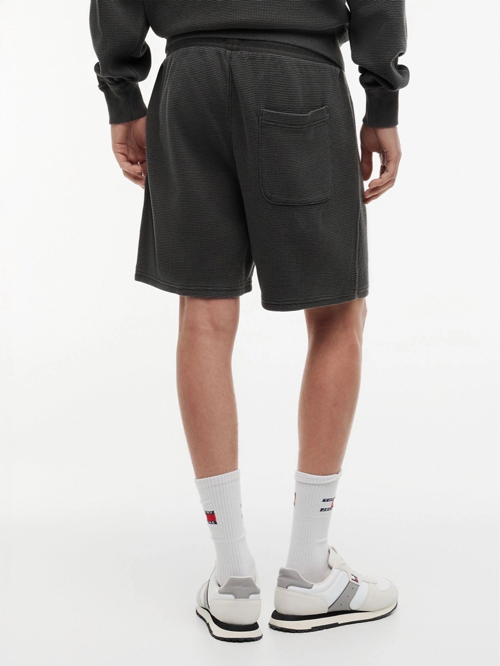 Шорты Tommy Jeans Waffled Beach Garment Dyed Black