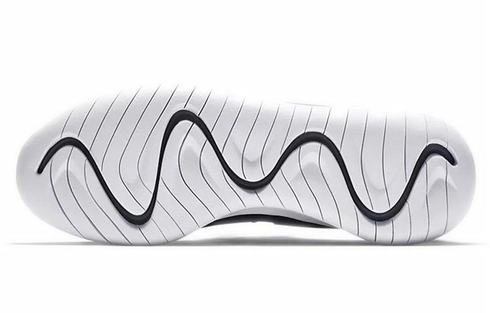 Кроссовки Nike Tessen