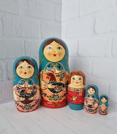 Матрешка "С курочкой" традиция 5 мест