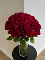 Букет из красной розы (50см)  51 шт под ленту