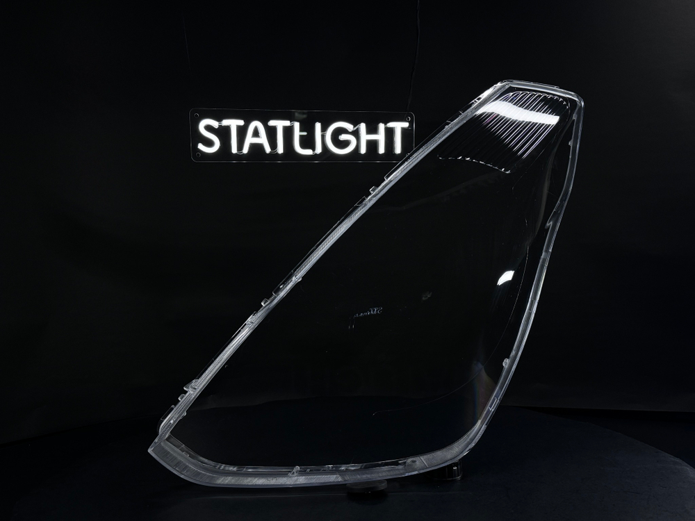 Левое стекло фары Hyundai H1 Grand Starex 2007-2019