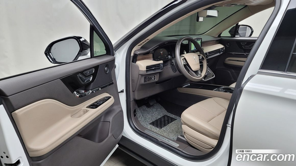 Lincoln Corsair 2.0 Reserve AWD (12.2022)