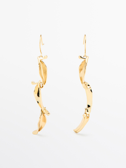 Massimo Dutti Длинные серьги с деталями «Листья», золотистый