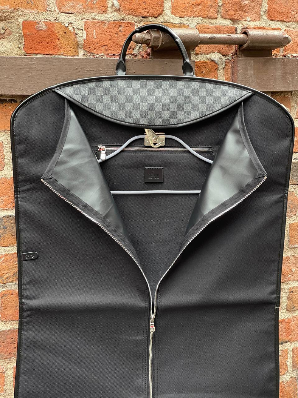 Сумка-кофр Louis Vuitton