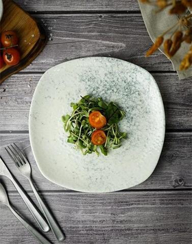 Тарелка квадратная 22CM SMOKY