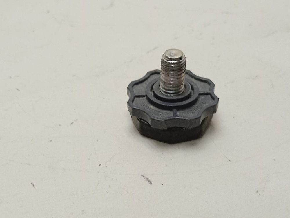 MVE69512ZAW кт44 Ножки для стиральной машины Beko 2836390200 б/у