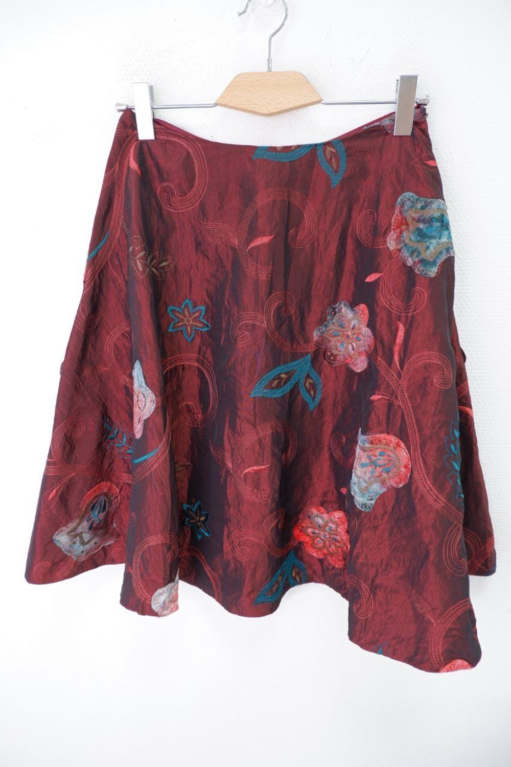 Юбка миди с цветочным принтом 44 размер