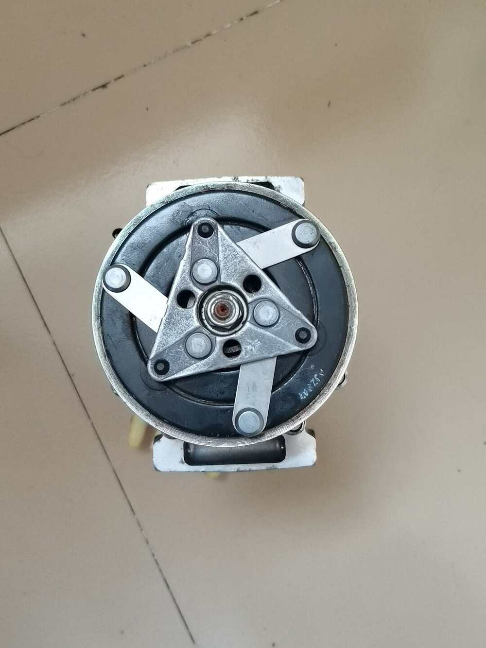 Компрессор кондиционера Peugeot Citroen C5 307 408 206 207