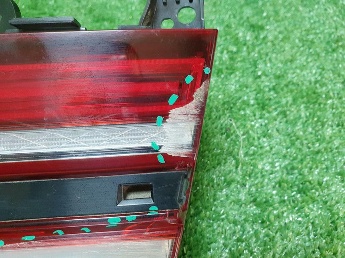 Фонарь правый внутренний Genesis G80 2 (2020-н.в.)