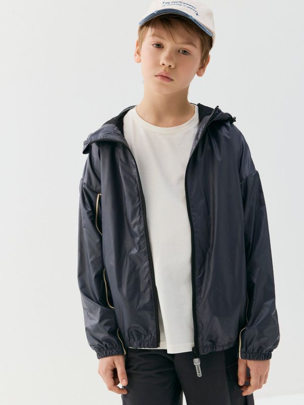 Ветровка на сетчатой подкладке 