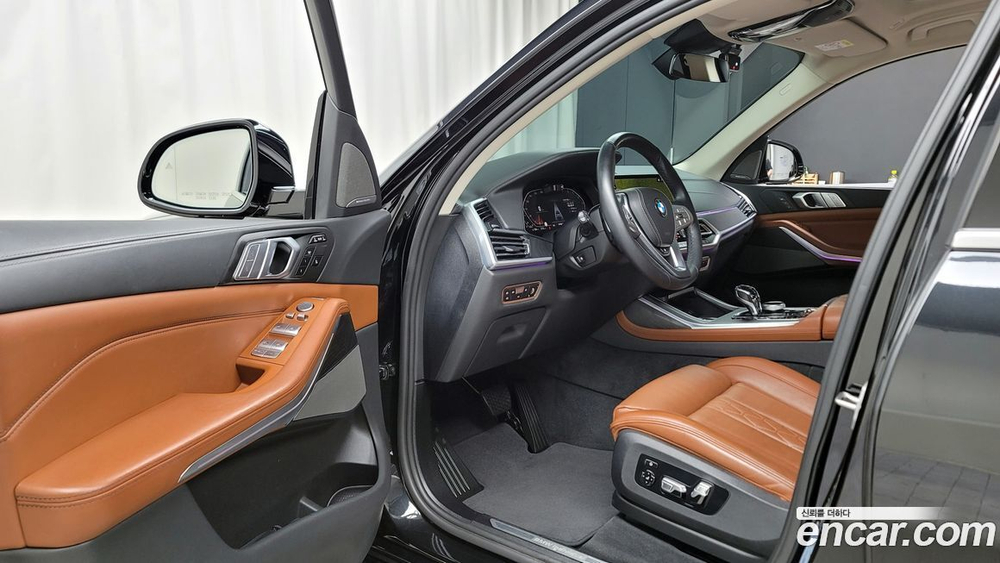 BMW X7 (G07) xDrive 40i Design Pure Excellence 6-и местный (05.2021)