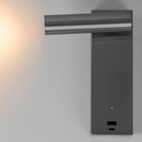 CL704432 Декарт Хром Мат. Св-к Настенный с USB