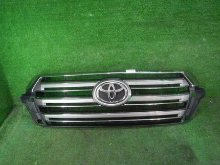 Решетка радиатора Toyota Land Cruiser 200 (2015-2021)