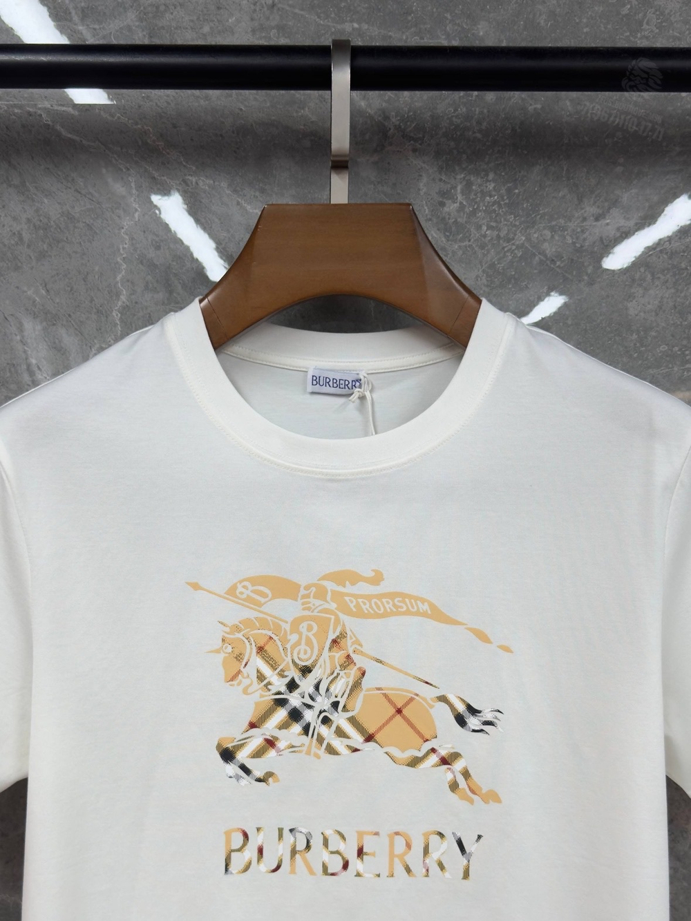 Футболка Burberry