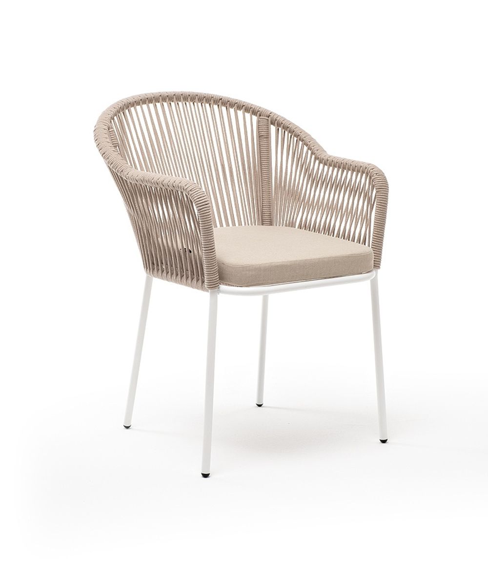 "Лион" стул плетеный из роупа, каркас из стали белый муар, роуп бежевый круглый, ткань бежевая