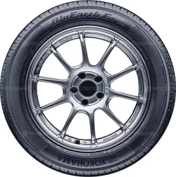 Yokohama Bluearth ES32 215/55 R17 94V