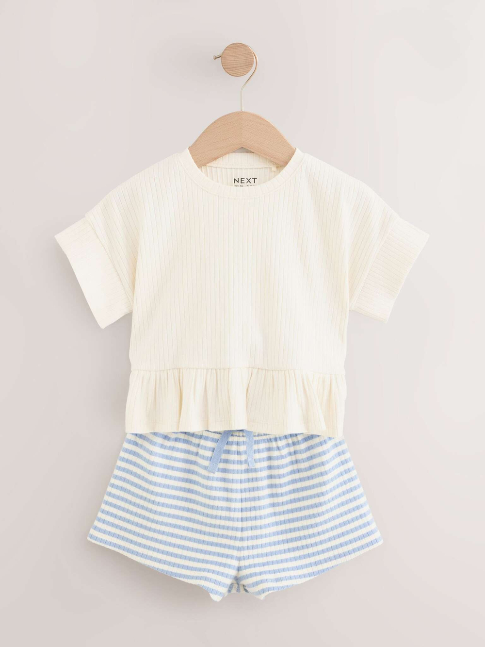 Футболка и шорты в комплекте для девочки Next E65-370, 2 шт., Молочный, Розовый, Голубой