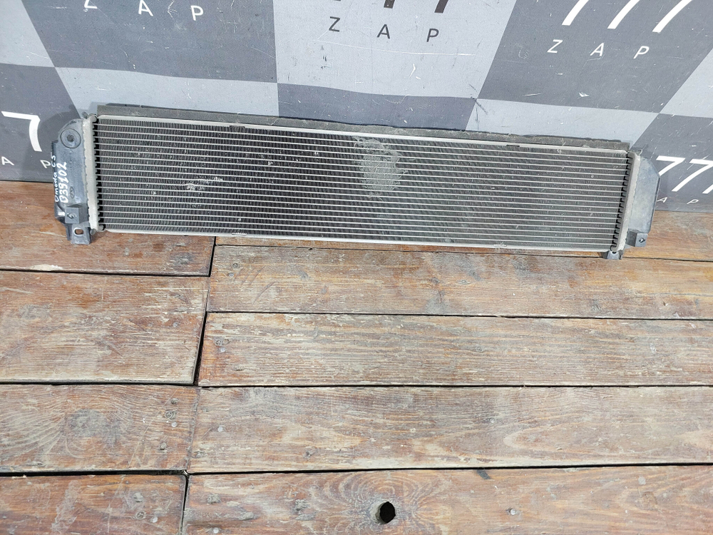 Интеркулер Omoda C5 22-нв Б/У Оригинал 302000632AA