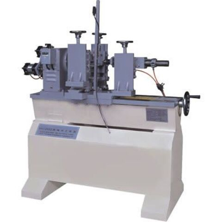 Токарный станок по дереву Machinery MC 2022