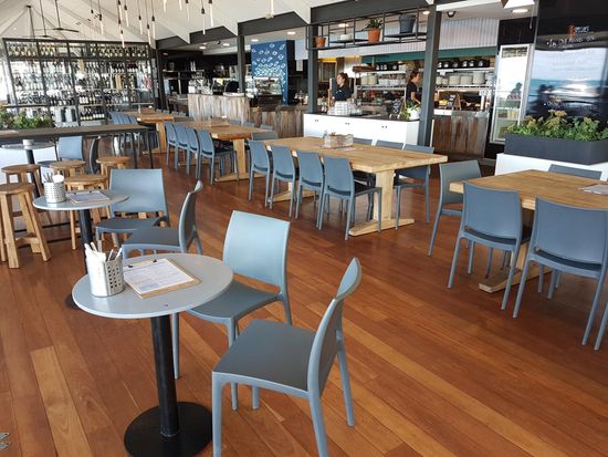 Стул пластиковый Maya серебристый