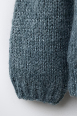 ZARA ЖАККАРДОВЫЙ СВИТЕР С БЛЕСКОМ, УТИНО-СИНИЙ