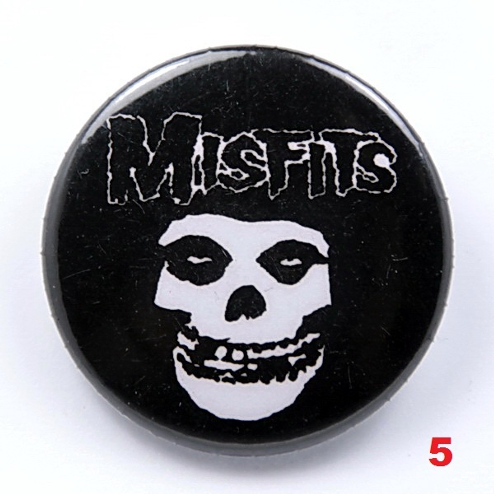 Значок Misfits 36 мм