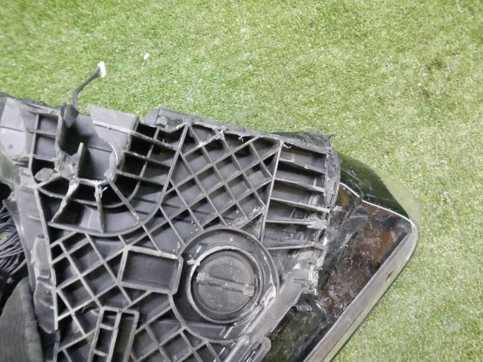 Битая Фара левая Porsche Taycan (2019-н.в.) LED