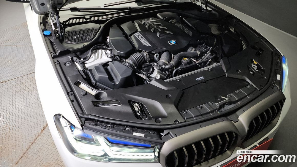 BMW 5 Series (G30) M550i xDrive (02.2023)
