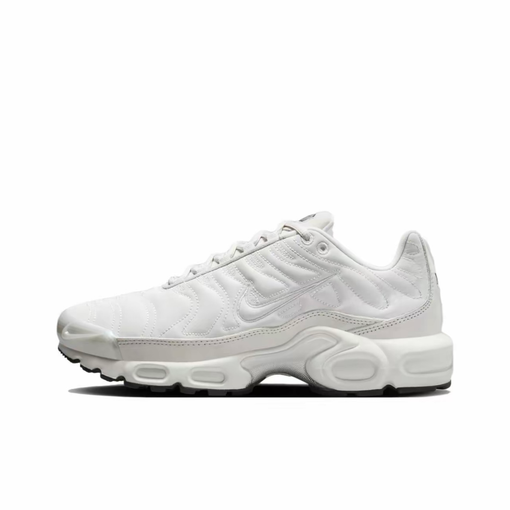 Nike Air Max Plus Triple White