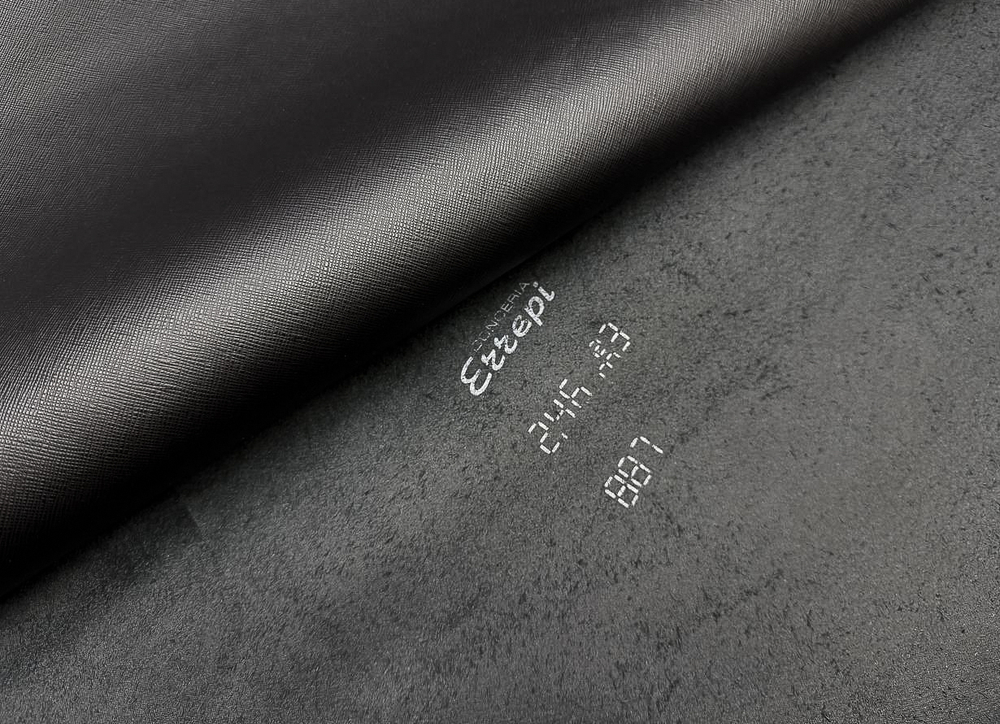 Saffiano Royal Black (1,1-1,3 мм), цв. Черный, натуральная кожа