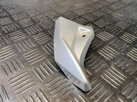 Пластик фары правый Suzuki GSR400 (GK7DA) 51814-44G0