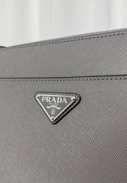 Клатч Prada