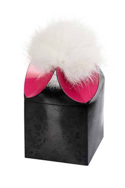 Анальная металлическая пробка с белым заячьем хвостом в подарочной упаковке (Цвет: серебряный / белый)