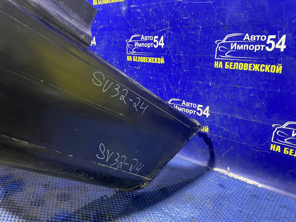 Бампер задний TOYOTA CAMRY 1993