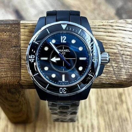 Часы CHANEL