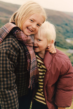 ZARA TIMELESS - СТЕГАНОЕ ПАЛЬТО, ГРАНАТОВЫЙ