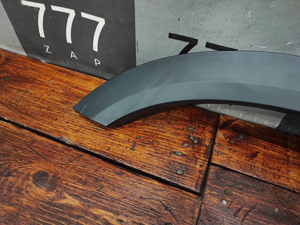 Накладка двери задней правой Geely Monjaro 21-нв Б/У Оригинал 6073117600