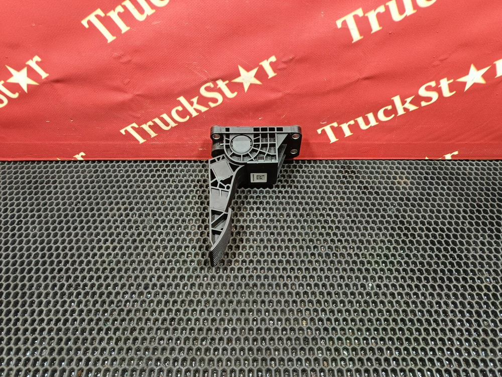 Педаль газа