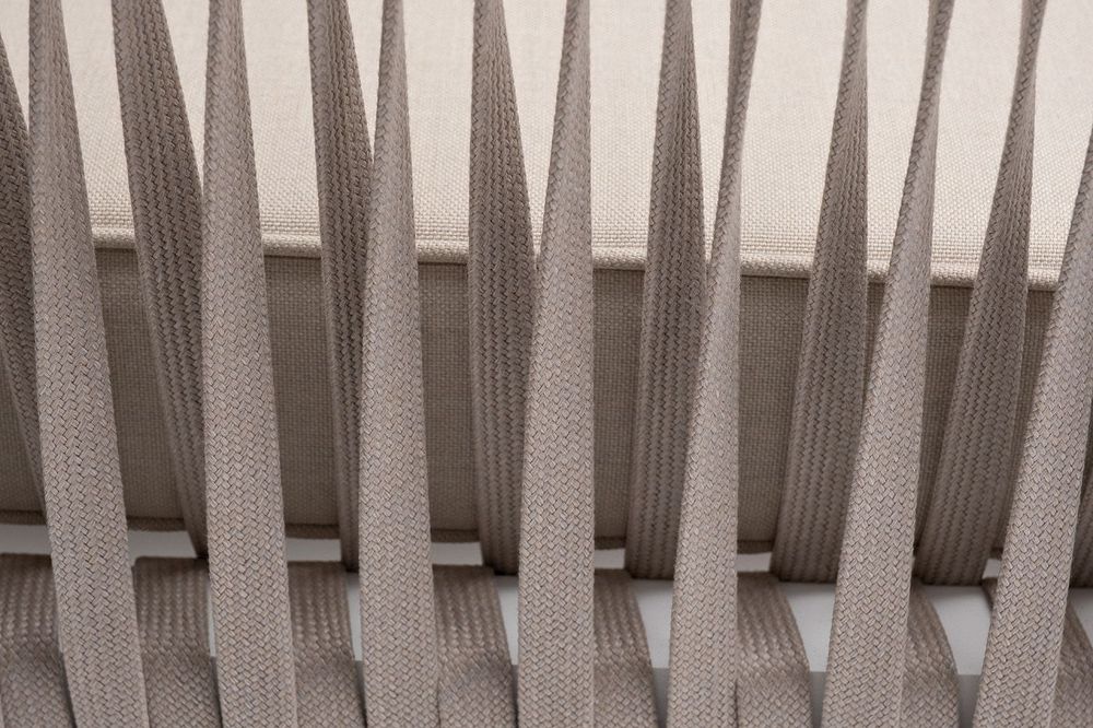 "Касабланка" диван 2-местный плетеный из роупа, каркас алюминий белый муар, роуп бежевый 20мм, ткань бежевая 035