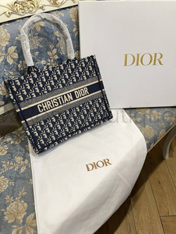Женская сумка Dior Book Tote синего цвета