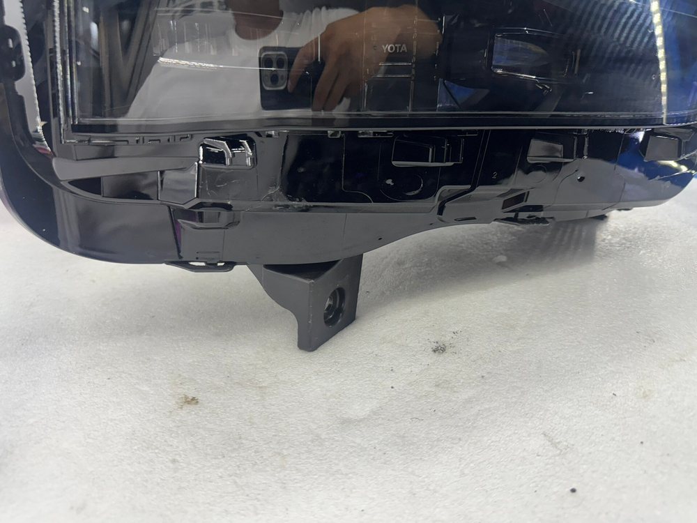 Блок фары (LED) для Toyota bZ3X, оригинал,