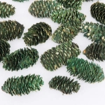 Композиция для декора «Сказочные шишки» 10*10*13 см (120 гр), зелёный