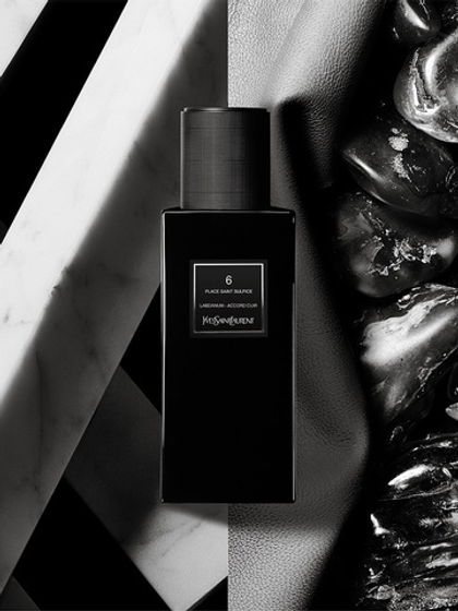 Yves Saint Laurent 6 place Saint Sulpice