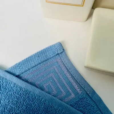 Полотенце махровое 50*90см «POSEIDON» цвет небесно-синий 07000 плотность 420гр/м2 с петелькой-подвесом