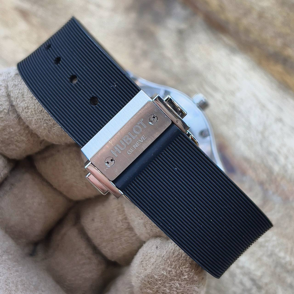 Часы Hublot