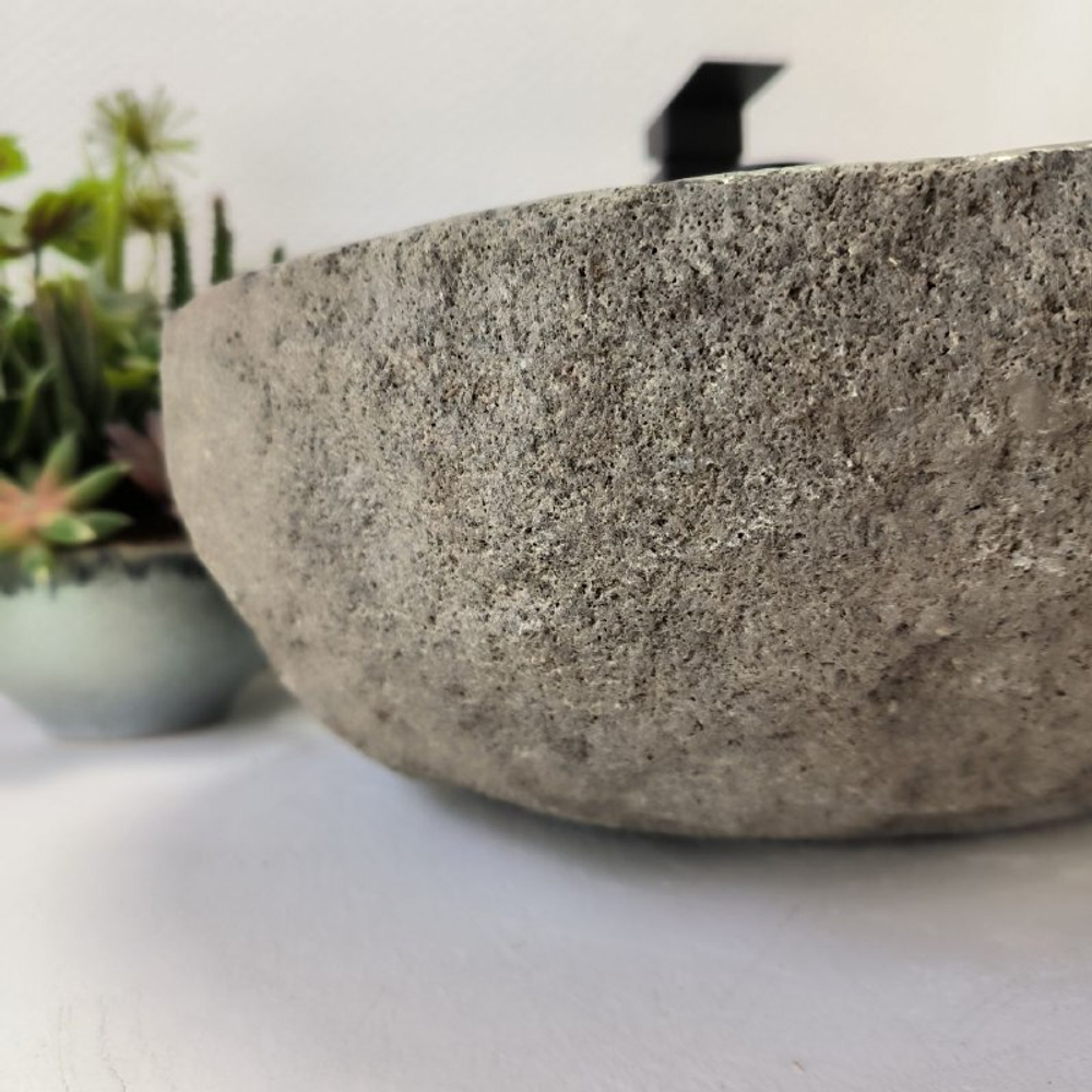 Раковина из речного камня RS-63329 (50*39*16) 0122
