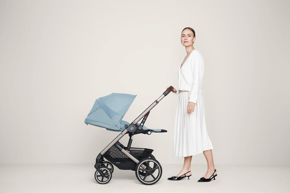 Коляска Cybex Balios S Lux TPE 2025 Aton B2 i-Size Volcano Black 3 в 1 Stormy Blue