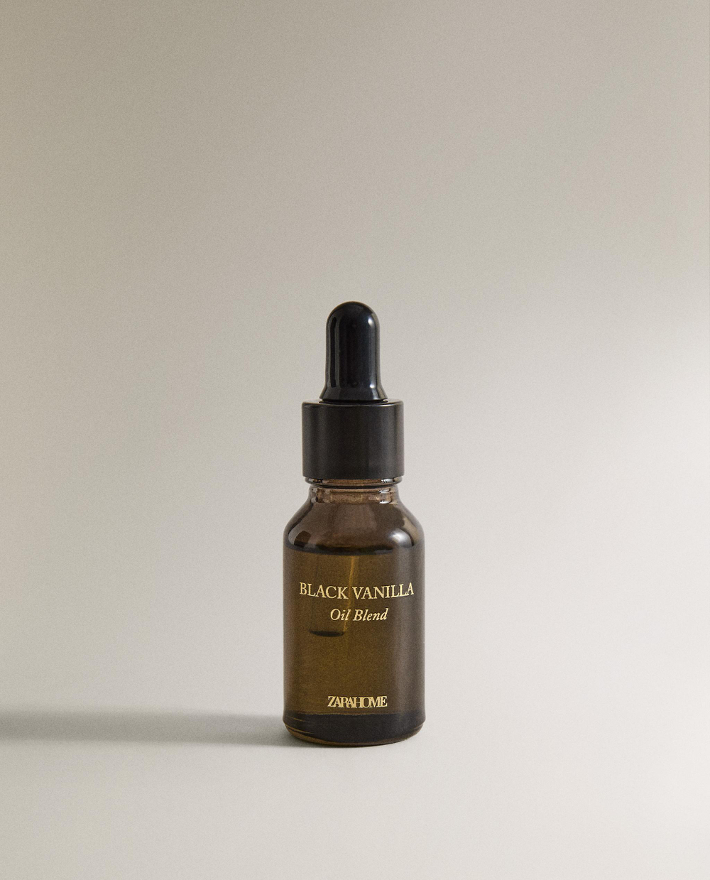 Zara Home Эфирное масло для аромадиффузора Black Vanilla 15 мл, концентрат для ароматизации дома, сладкий гурманский, Чёрный