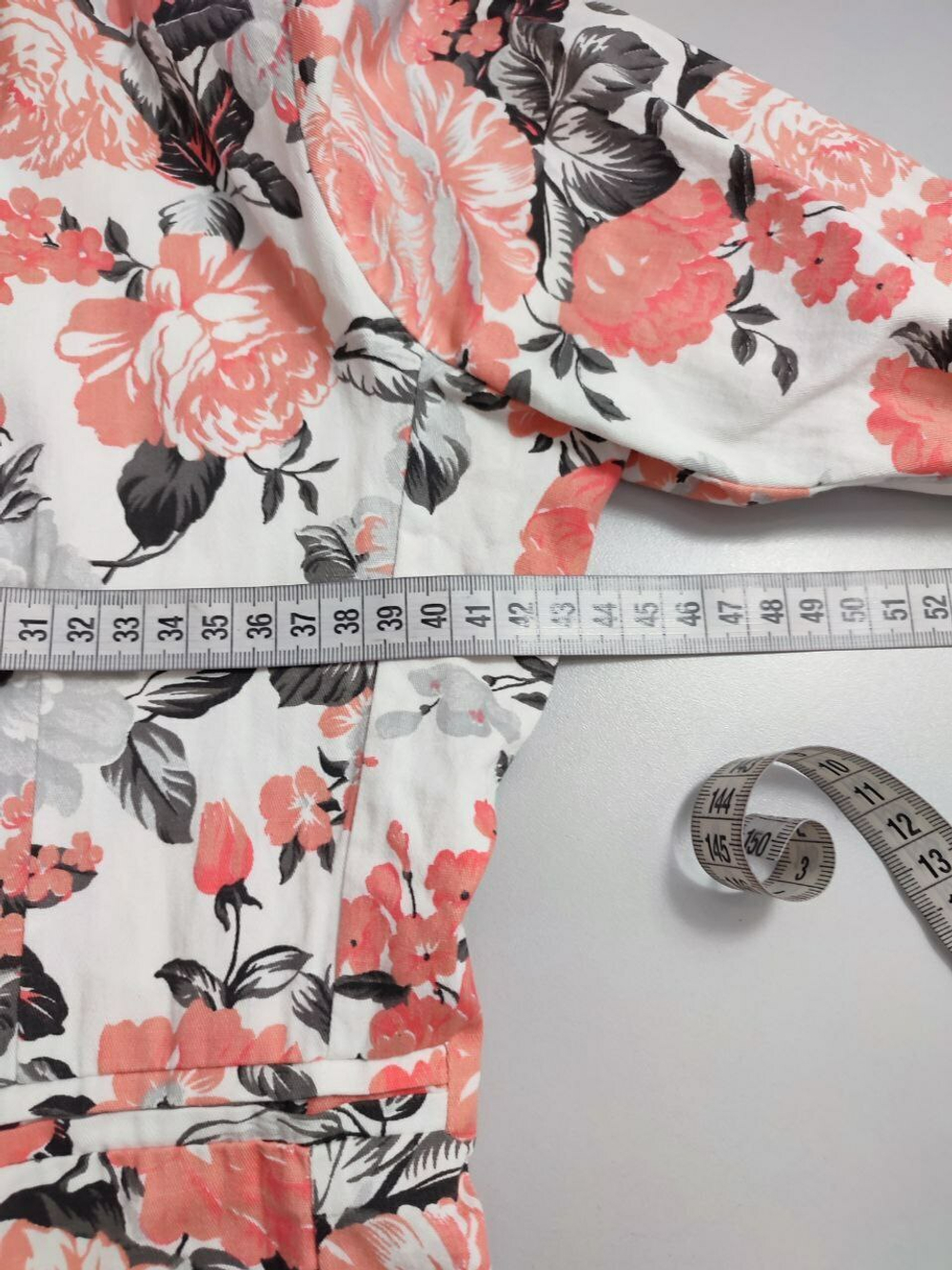 Жакет с цветами 42 размер